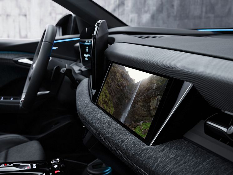 Audi Q6 e-tron (passagerdisplay)