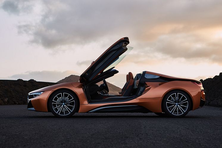 BMW i8 Roadster