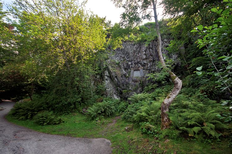 Edvard og Nina Griegs grave