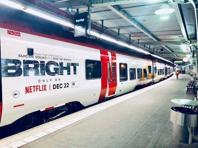 Netflix i samarbete med MTR Express, folierat tåg.