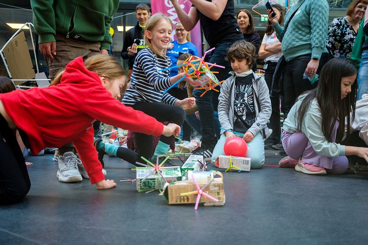 kids-hack-day_20230415_CA_06 (2).jpg