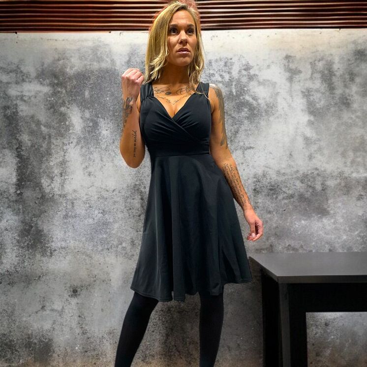 Glinder svart Marilyn Klänning.jpg