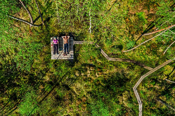 Hovdala_hiking_centre_mossen_drone_close_©LWimages