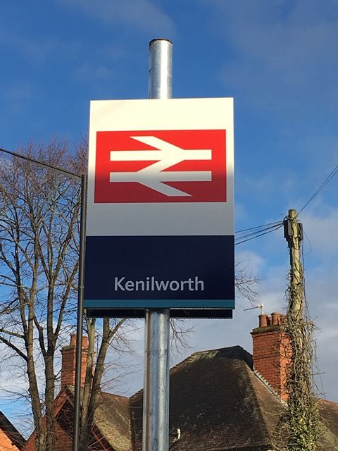 Kenilworth entrance sign