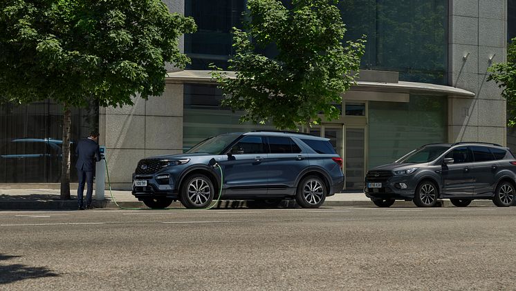 Ford Explorer ladbar hybrid 2019