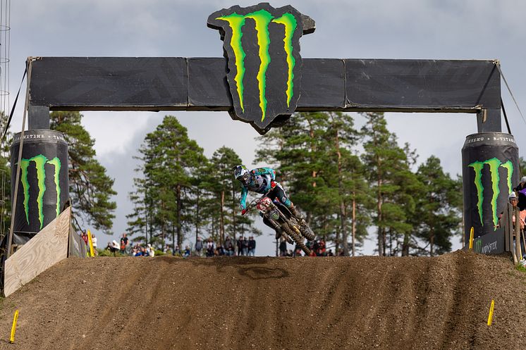 2022080803_011xx_MXGP_Rd15_グリーツ選手_4000