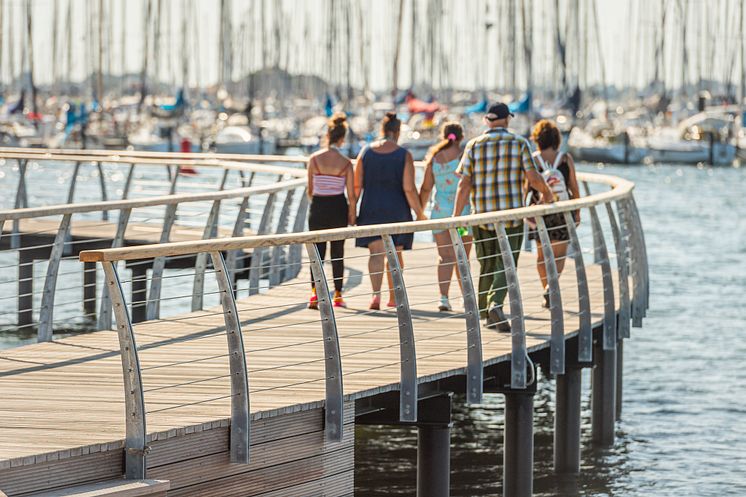 Yachthafenpromenade Burgtiefe