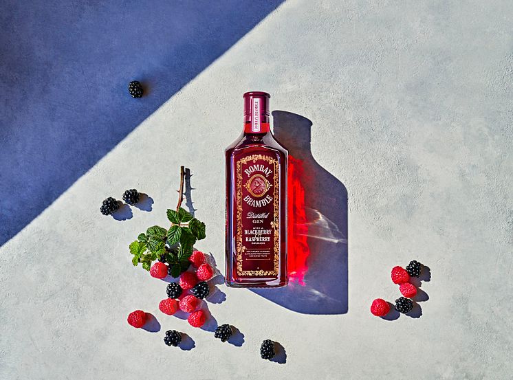 Bombay Bramble Bottle Berries neutral