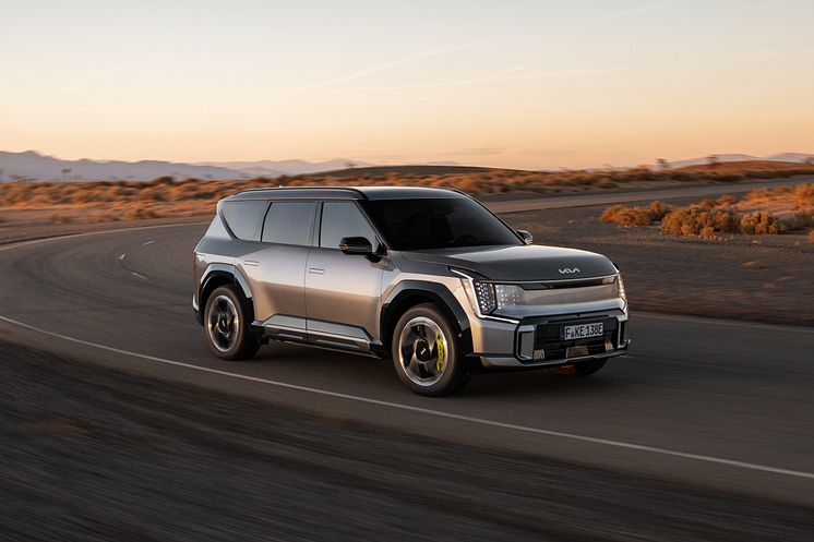 kia-ev9-gt-my25-exterior-highres-5007x3338-03.jpg
