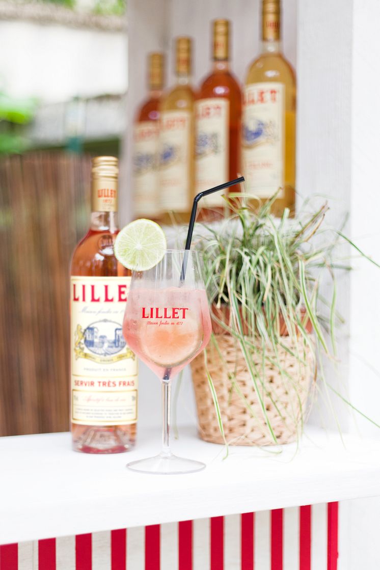 Lillet Rosé Tonic