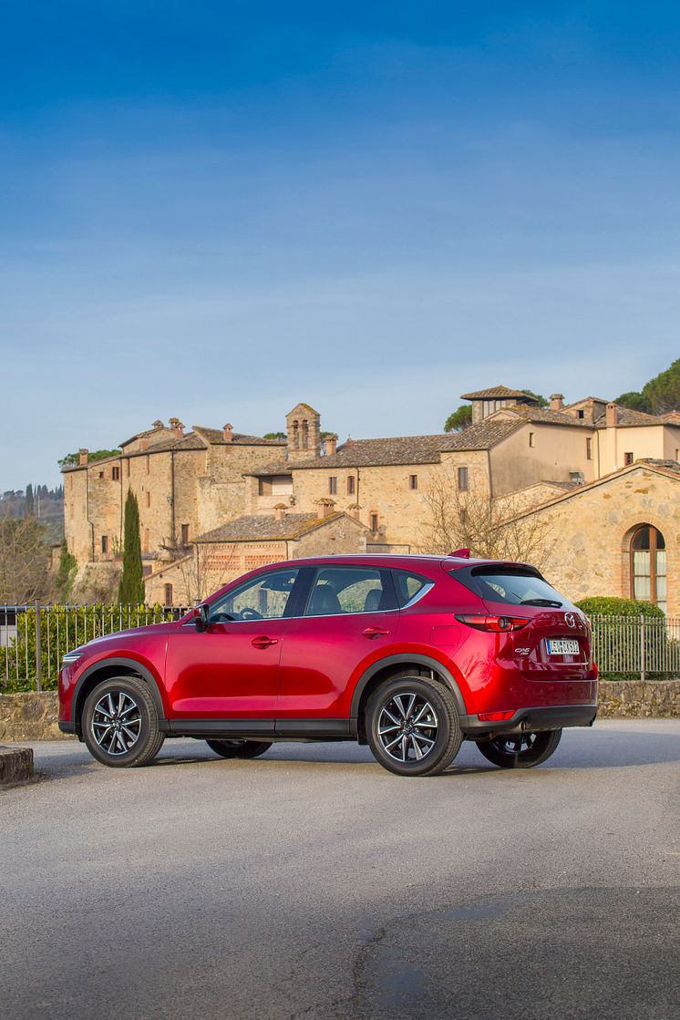 New_CX-5_Italy2017_Still_25