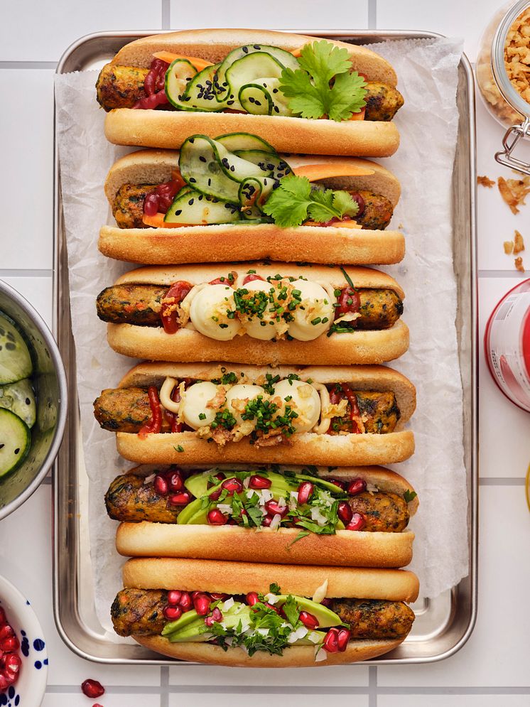 Veggie hotdog på fad.jpg