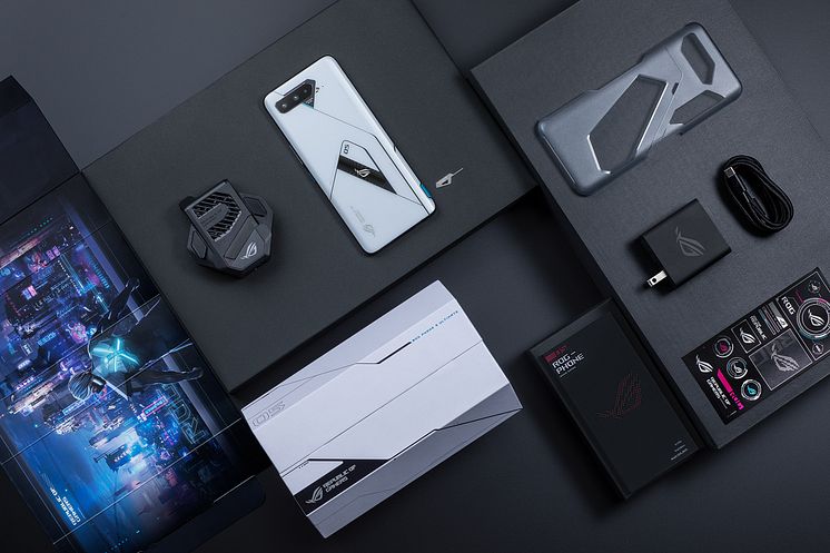 ROG Phone 5 Ultimate Packaging.jpg