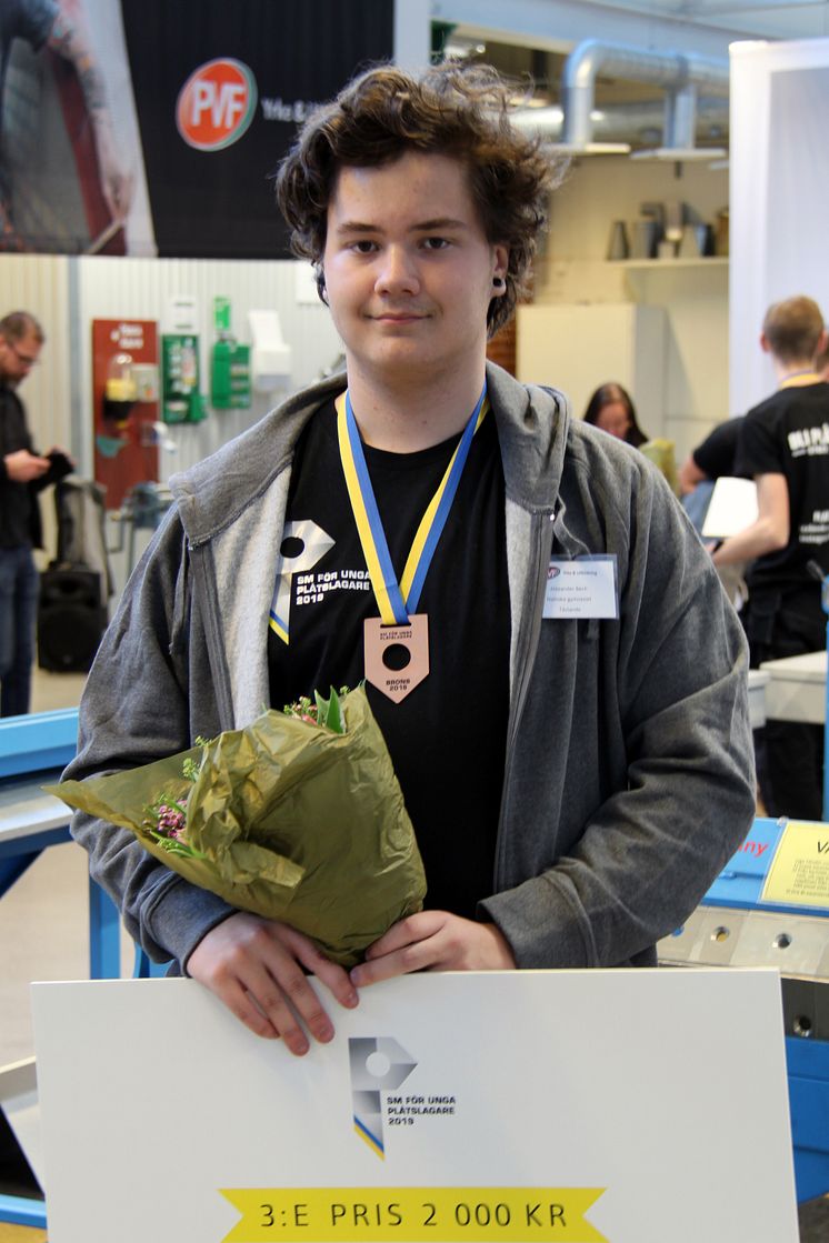 Bronsmedaljör Alexander Bech från Hahrska gymnasiet i Västerås