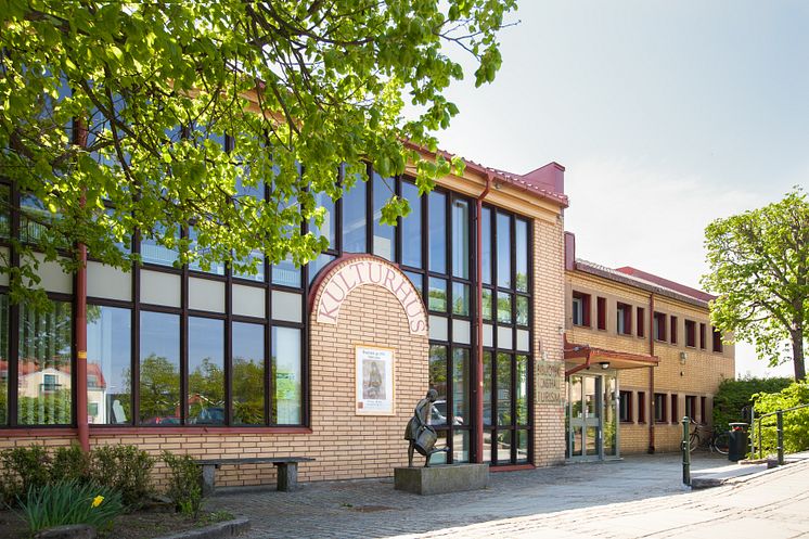 Sjöbo bibliotek, turistbyrå och konsthall