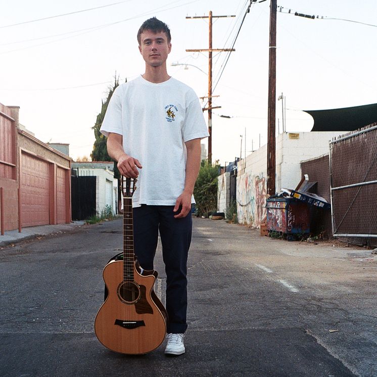 Alec Benjamin