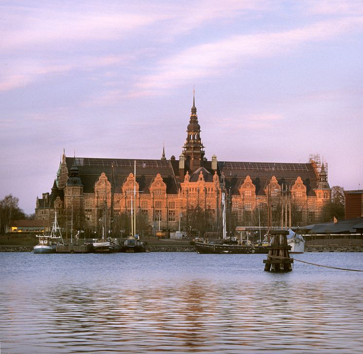 Nordiska museet från Nybroviken, foto Mats Landin