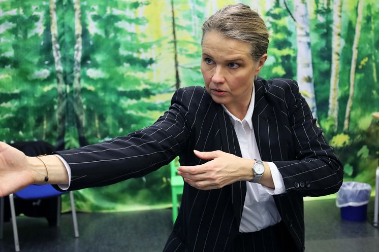 07_KlasseTjut_KarinOscarsson_FOTOSaraPärlefalk.jpg