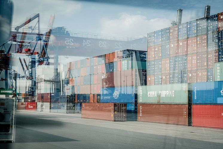 Take-Off_Hamburg_Hafen