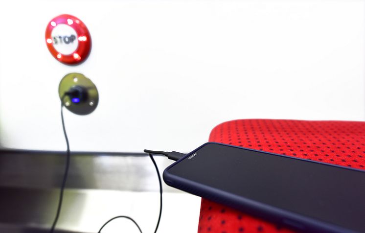 Innenraum neuer B-Wagen (Details): USB-Ladebuchse
