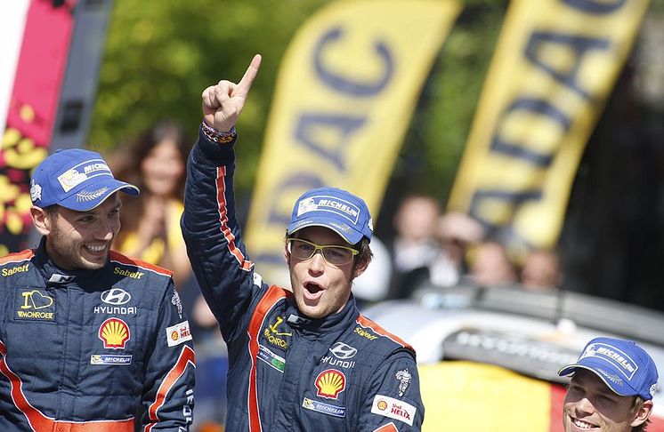 Thierry Neuville og Nicolas Gilsoul, Hyundai Shell World Rally Team