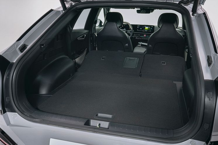 kia-new-ev6-my25-wolf-grey-studio-interior-highres-27.jpg