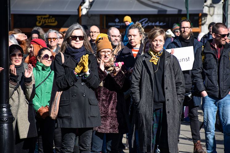 Forsvar kunstnerisk ytringsfrihet – solidaritet med kunstnerne