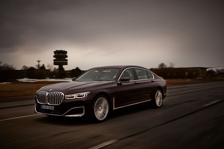 BMW 745Le xDrive