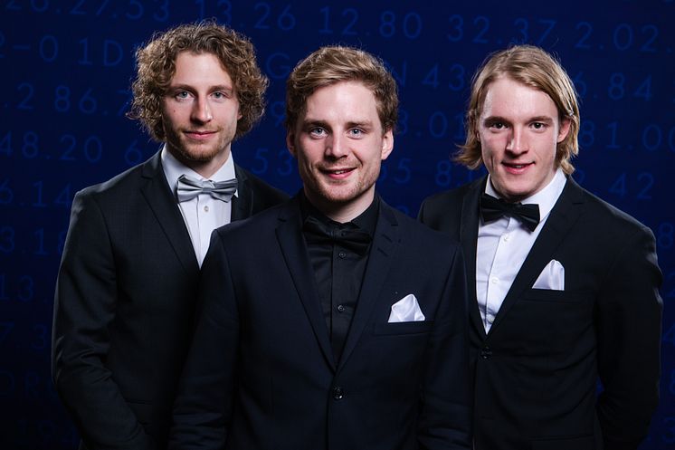 Sebastian Samuelsson, Peppe Femling och Jesper Nelin poserar för porträtt