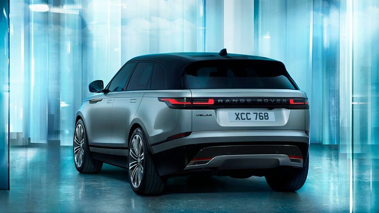 RR_Velar_24MY_Exterior_10_Rear_3-4_010223