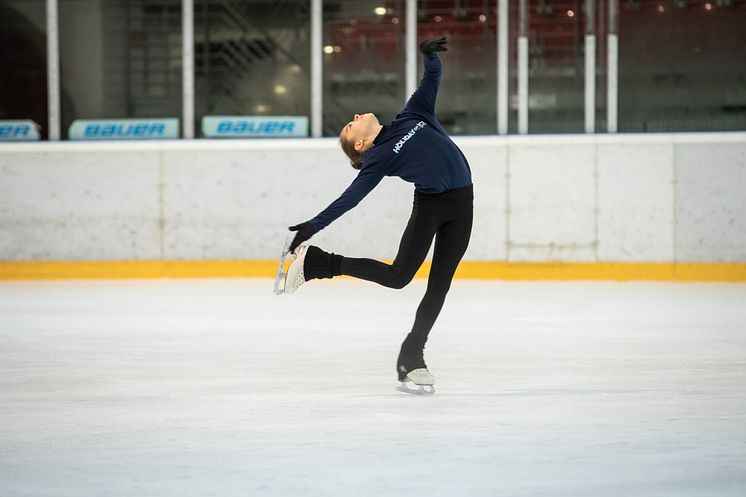 HOLIDAY ON ICE ACADEMY Sommercamp München Hanna Keiß