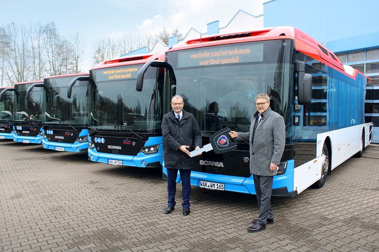 Horst Schauerte (li.), Wartburgmobil, und Jens Ludwigkeit (re.), Scania Deutschland