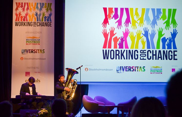 Musikunderhållning på Working for Change 2013.
