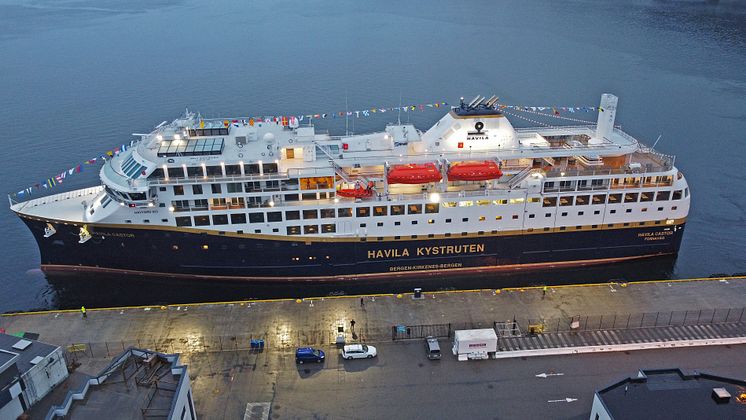 Havila Castor docking in Bergen