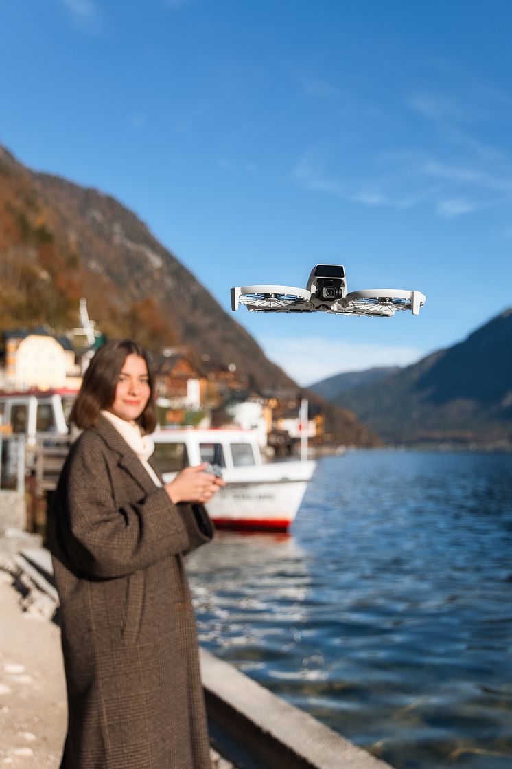 DJI FLIP_RC2 Romote Control_Hallstatt_RC2.jpg
