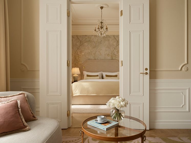 HotelKamp_ExecutiveSuite_002.jpg