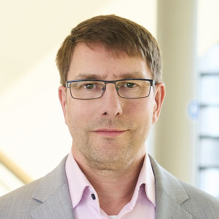 1x1_Lars_Guensel_cl.jpg