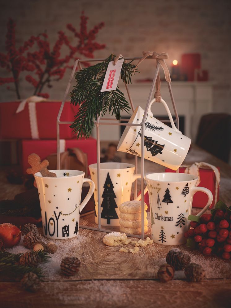 HR_My_Christmas_Mug_Collection_Mood01