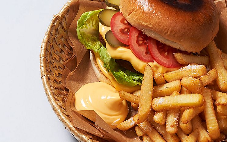 frankful-vegan-cheeseburger-fries-1600x1000.jpg