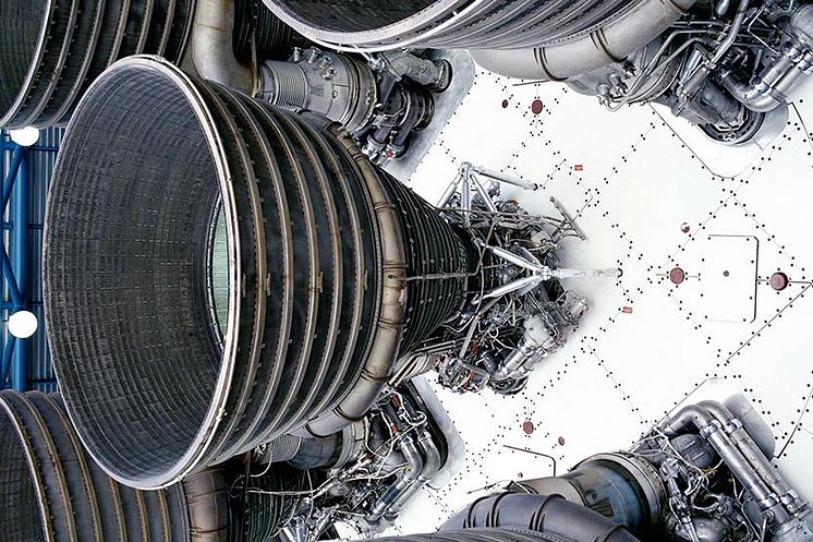modern rocket engine.jpg