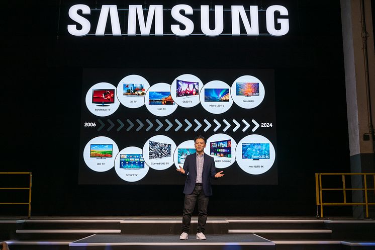 Charlie Bae, Samsung Visual Display at World of Samsung