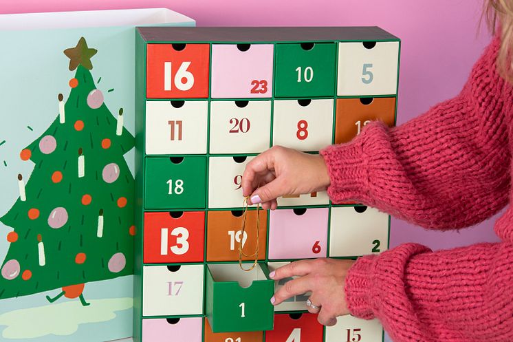 Advent kalender VÄNTAN Lagerhaus jul december 2022_4 kopiera