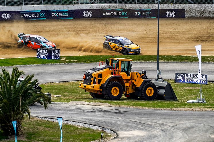 Volvo CE - Track Building Partner i FIA World RX