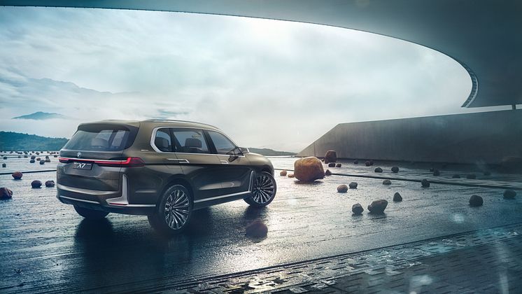 BMW Concept X7 iPerformance