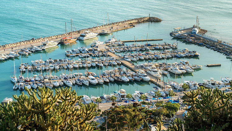 Sidi Bou Said Harbour, Tunisia. Foto- Leonid Andronov.png