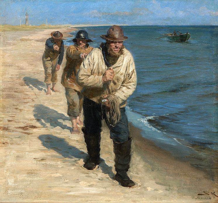 P. S. Krøyer- "Tre på Skagens Sønderstrand bagefter hverandre gaaende Fiskere". 1885. Sign. S.K. Skagen. Olie på lærred. 48 x 52.jpeg