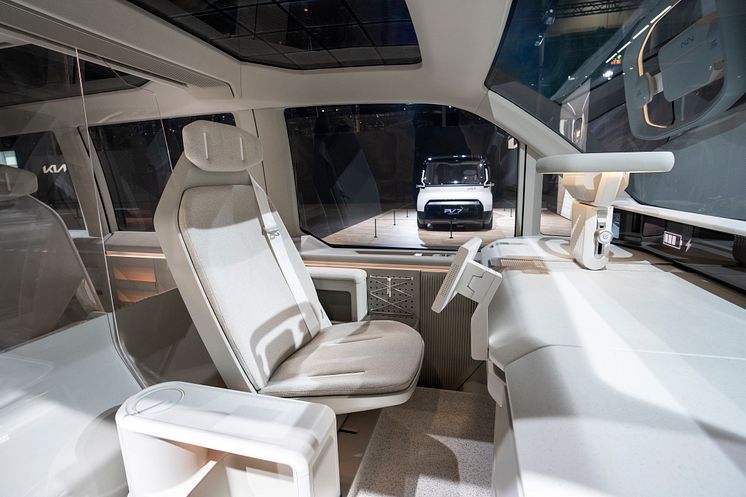 kia-pbv-pv5-iaa-24-interior-highres002.jpg