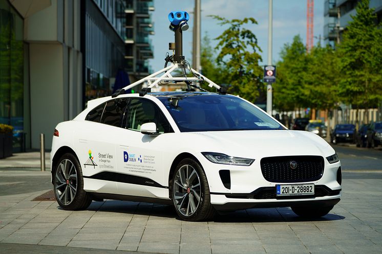 Jaguar I-PACE x Google Street 2 (1)