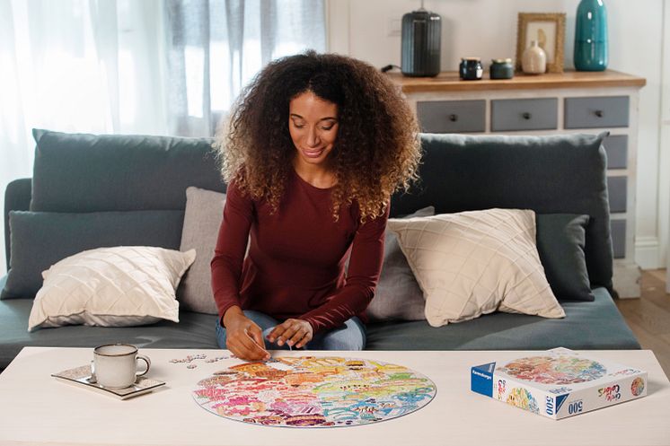 Ravensburger 2D puzzle series Circle of Colors_playscene