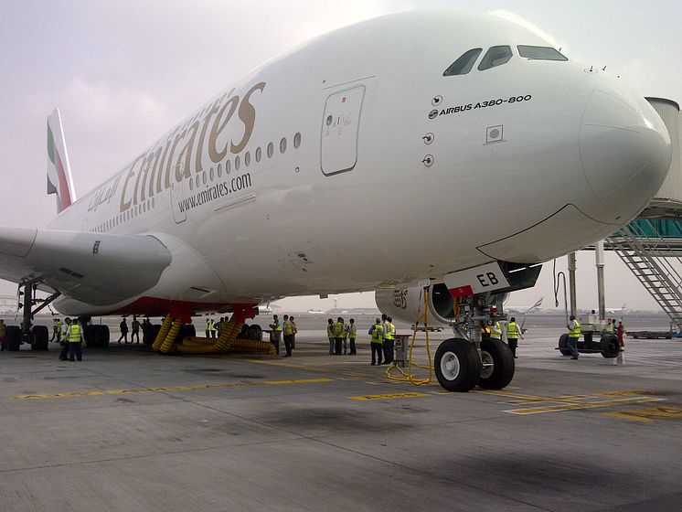 Cavotec in-ground utility systems support the servicing of an A380 superjumbo. 